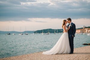 Capturer l’amour à saint-tropez : photographe de mariage expert